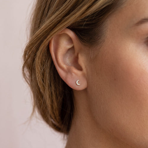 14K Solid Gold Pave Diamond Moon Labret Earring