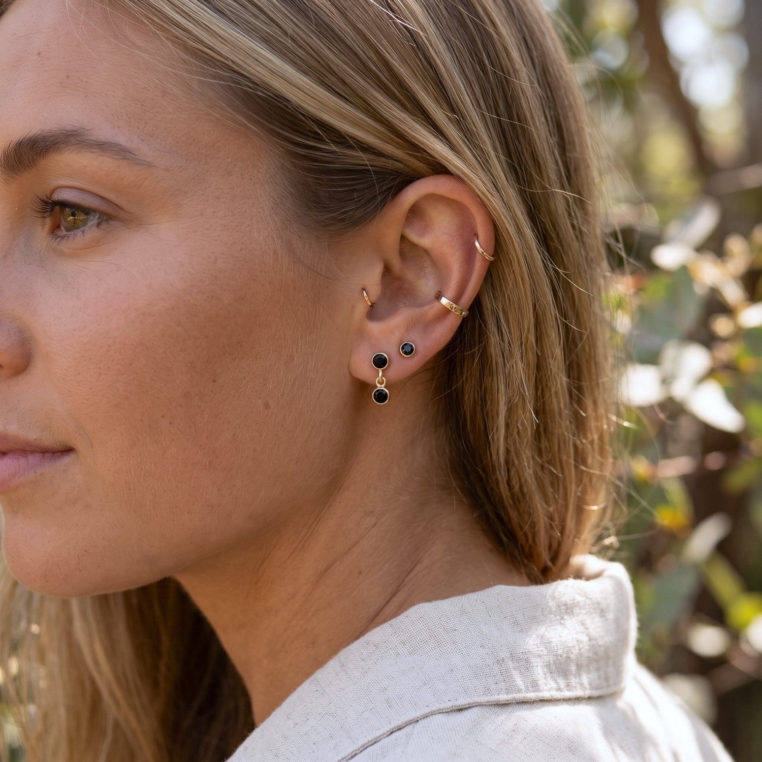 Black Double Bezel Stud Earrings