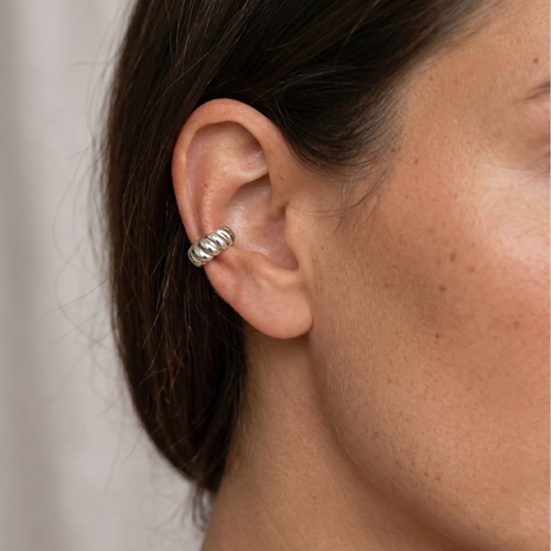 Crossiant Dome Ear Cuff